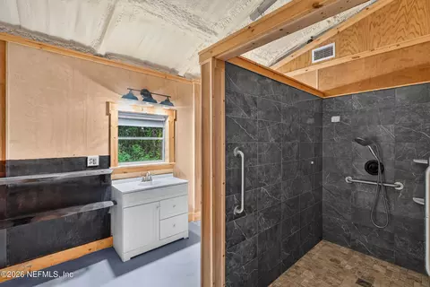 Bath - 1053 Balsa St, Bunnell, FL 32110 photo 5 of 6