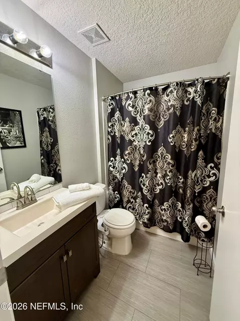 Bath - 117 Brookfall Dr, Saint Augustine, FL 32092 photo 1 of 2