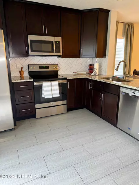 Kitchen - 117 Brookfall Dr, Saint Augustine, FL 32092 photo 1 of 2