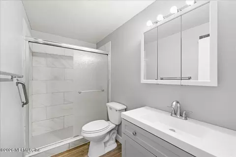 Bath - 215 Edson Dr, Orange Park, FL 32073 photo 2 of 2