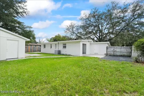 Exterior - 215 Edson Dr, Orange Park, FL 32073 photo 2 of 5