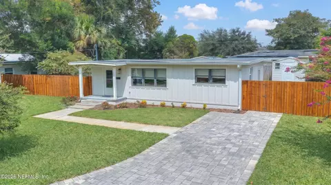 469 Skate Rd, Atlantic Beach, FL 32233