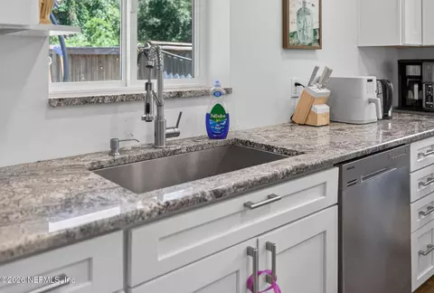 Kitchen - 1152 Alcala Dr, St. Augustine Shores, FL 32086 photo 2 of 5