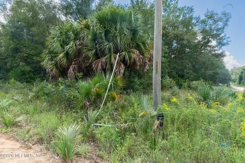 0010 Kin St, Interlachen, FL 32148 photo 2