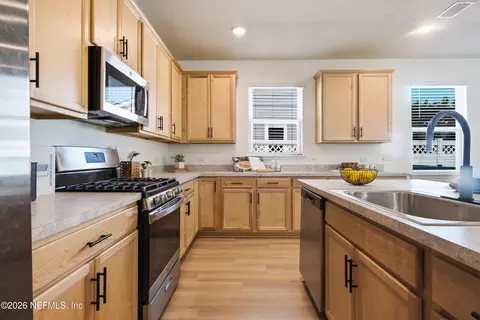 Kitchen - 323 Elm Creek Dr, Saint Augustine, FL 32092 photo 2 of 3