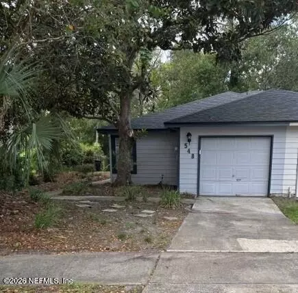 548 Staffordshire Dr, Jacksonville, FL 32225