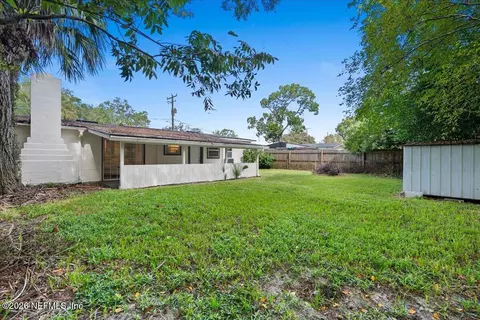 Exterior - 3701 Copper Cir E, Jacksonville, FL 32207 photo 3 of 4