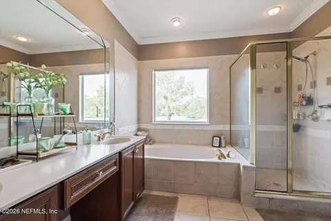 Bath - 817 Eagle Point Dr, Saint Augustine, FL 32092 photo 1 of 4