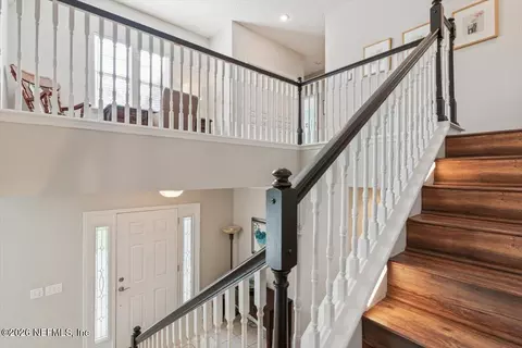Entry Way - 817 Eagle Point Dr, Saint Augustine, FL 32092 photo 4 of 8