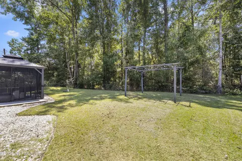 Exterior - 10602 Patchwork Rd, Jacksonville, FL 32219 photo 4 of 10