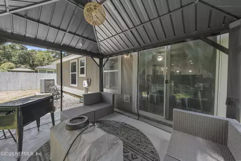 Exterior - 10602 Patchwork Rd, Jacksonville, FL 32219 photo 6 of 10
