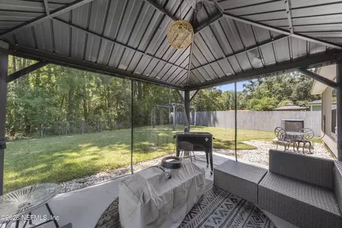 Exterior - 10602 Patchwork Rd, Jacksonville, FL 32219 photo 7 of 10