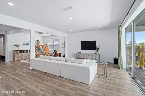 Entry Way - 201 Red Barn Rd, Saint Augustine, FL 32092 photo 10 of 14