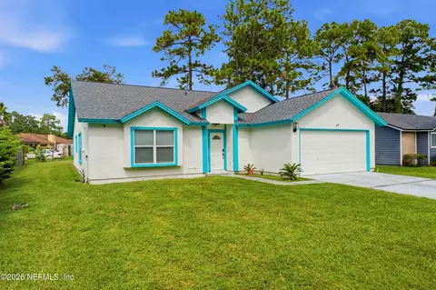 881 Chalmet Ln, Jacksonville, FL 32218