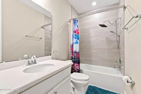 Bath - 559 Glorieta Dr, Saint Augustine, FL 32095 photo 5 of 6