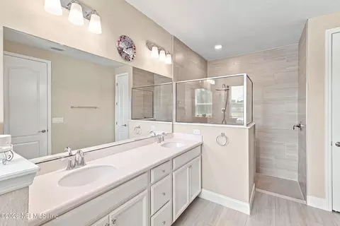Bath - 559 Glorieta Dr, Saint Augustine, FL 32095 photo 4 of 6