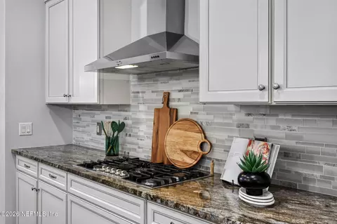 Kitchen - 87 Pescado Dr, Saint Augustine, FL 32095 photo 5 of 7