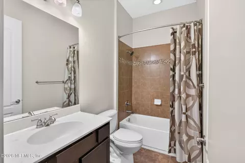 Bath - 87 Pescado Dr, Saint Augustine, FL 32095 photo 5 of 6