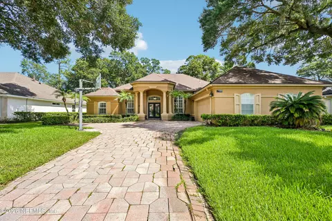 1553 Nottingham Knoll Dr, Jacksonville, FL 32225