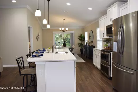 Kitchen - 2277 Eagle Perch Pl, Fleming Island, FL 32003 photo 2 of 4