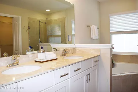 Bath - 2277 Eagle Perch Pl, Fleming Island, FL 32003 photo 1 of 3