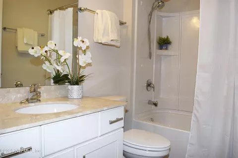 Bath - 2277 Eagle Perch Pl, Fleming Island, FL 32003 photo 3 of 3