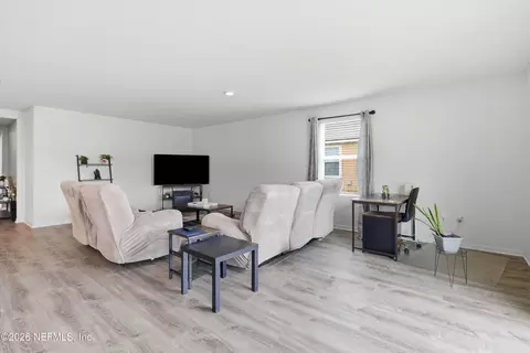 Living - 3524 Evers Cv, Middleburg, FL 32068 photo 1 of 1