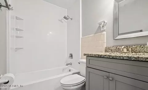 Bath - 22 Comares Ave #1C, Saint Augustine, FL 32080 photo 1 of 1
