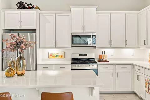 Kitchen - 209 Silkgrass Pl, Saint Johns, FL 32259 photo 2 of 4