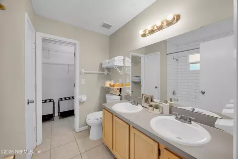Bath - 905 Gavagan Rd, Jacksonville, FL 32233 photo 6 of 9