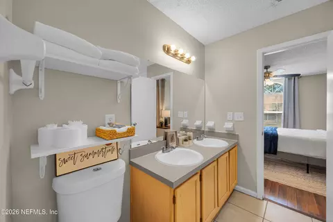 Bath - 905 Gavagan Rd, Jacksonville, FL 32233 photo 5 of 9