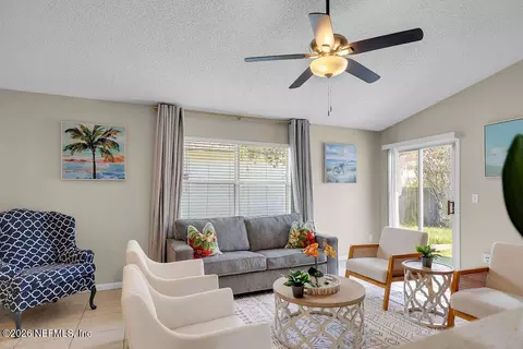 Living - 905 Gavagan Rd, Jacksonville, FL 32233 photo 4 of 4