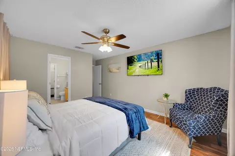 Bedroom - 905 Gavagan Rd, Jacksonville, FL 32233 photo 10 of 19
