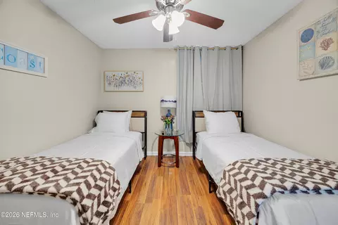 Bedroom - 905 Gavagan Rd, Jacksonville, FL 32233 photo 6 of 19