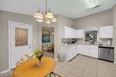 Kitchen - 905 Gavagan Rd, Jacksonville, FL 32233 photo 2 of 6