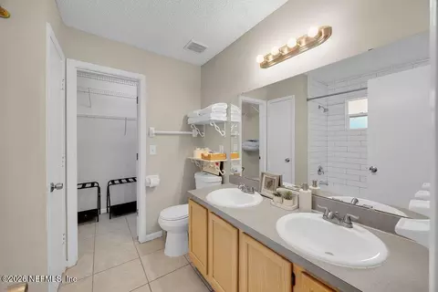 Bath - 905 Gavagan Rd, Jacksonville, FL 32233 photo 9 of 9