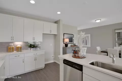 Kitchen - 823 Cherry Elm Dr, Saint Augustine, FL 32092 photo 8 of 8
