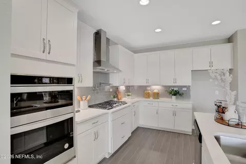 Kitchen - 823 Cherry Elm Dr, Saint Augustine, FL 32092 photo 3 of 8