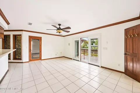 Living - 331 Oak Dr S, Fleming Island, FL 32003 photo 6 of 8