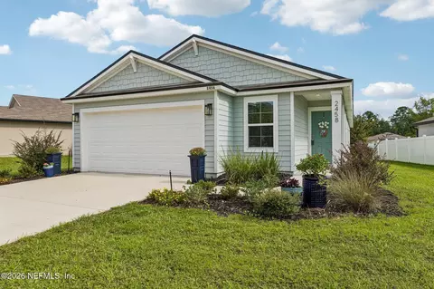 2458 Falling Star Ln, Green Cove Springs, FL 32043