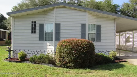 2103 Stacey Dr, Mount Dora, FL 32757 photo 4