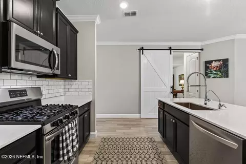 Kitchen - 206 Rivercliff Trl, Saint Augustine, FL 32092 photo 4 of 7