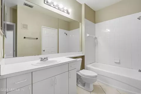 Bath - 615 Fairway Dr #206, Saint Augustine, FL 32084 photo 1 of 1