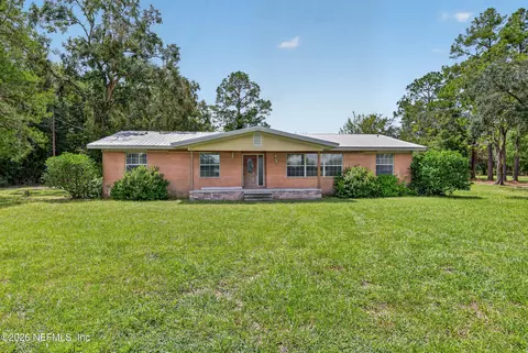 6824 James Britt Rd, Glen Saint Mary, FL 32040