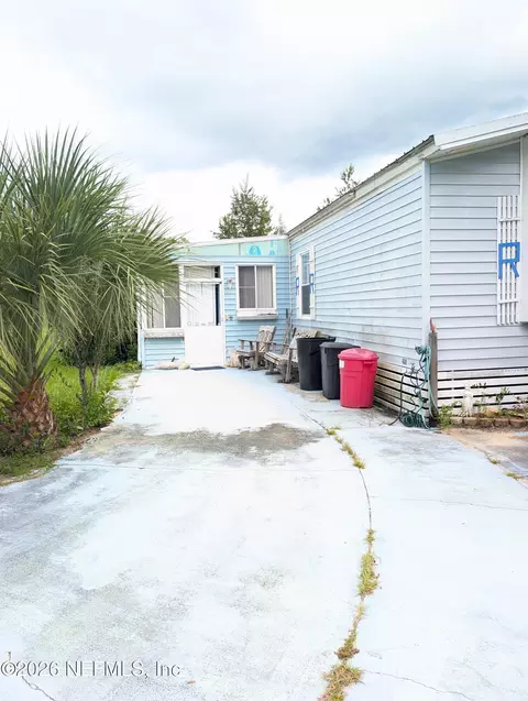 116 Cordell Ave #A, Interlachen, FL 32148 photo 2