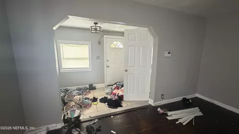 Entry Way - 285 E 46th St, Jacksonville, FL 32208 photo 1 of 1