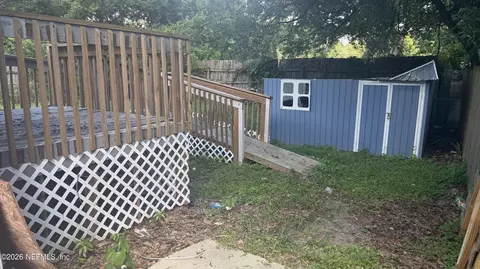 Exterior - 285 E 46th St, Jacksonville, FL 32208 photo 1 of 4