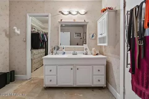 Bath - 316 Macgill St, Interlachen, FL 32148 photo 3 of 3