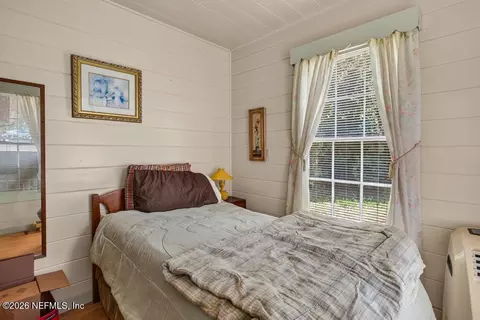 Bedroom - 316 Macgill St, Interlachen, FL 32148 photo 2 of 5