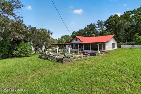 Exterior - 316 Macgill St, Interlachen, FL 32148 photo 20 of 35